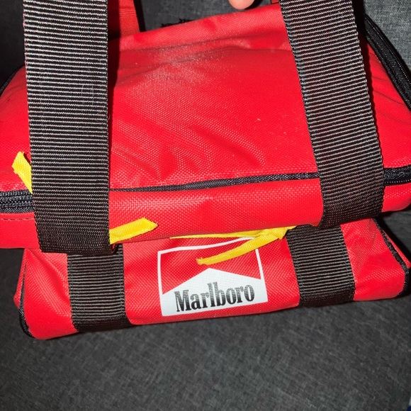Marlboro brand insulated lunch carry case full zip padded NEW outdoor insulated - Picture 6 of 6